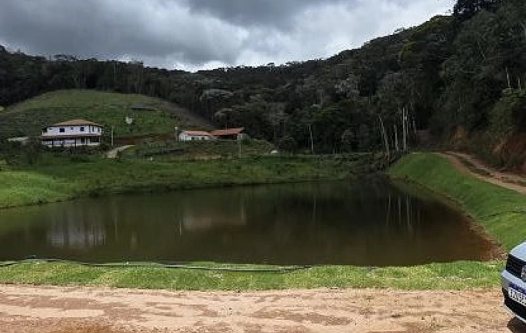 Terreno em Pedra Azul Oportunidade 200.000 m�